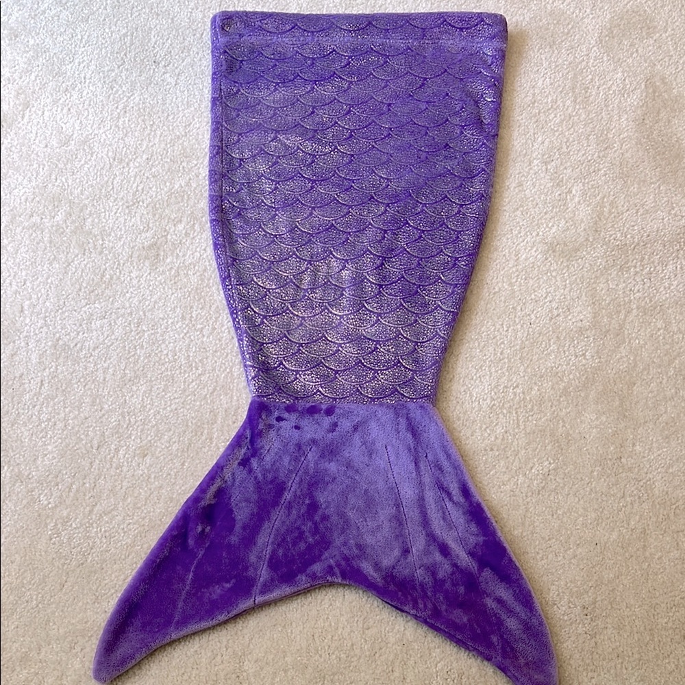 Pixie Crush mermaid tale. Cute and cozy!